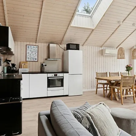 Bali-inspired Near Sjaellands Odde Vakantiehuis Yderby